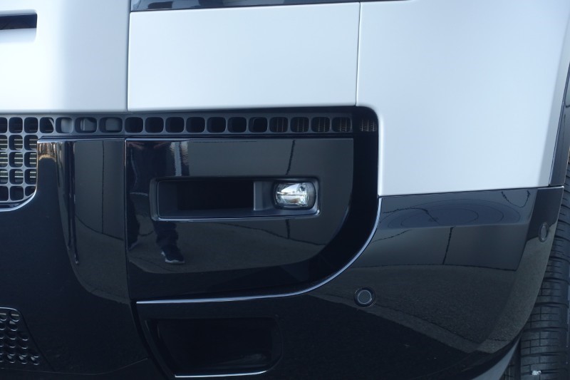  LAND ROVER DEFENDER 3.0 D350 X-Dynamic SE 110 5dr Auto 5306880