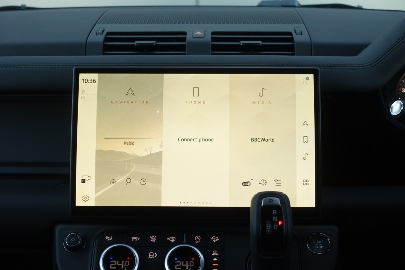  LAND ROVER DEFENDER 3.0 D350 X-Dynamic SE 110 5dr Auto 5306859