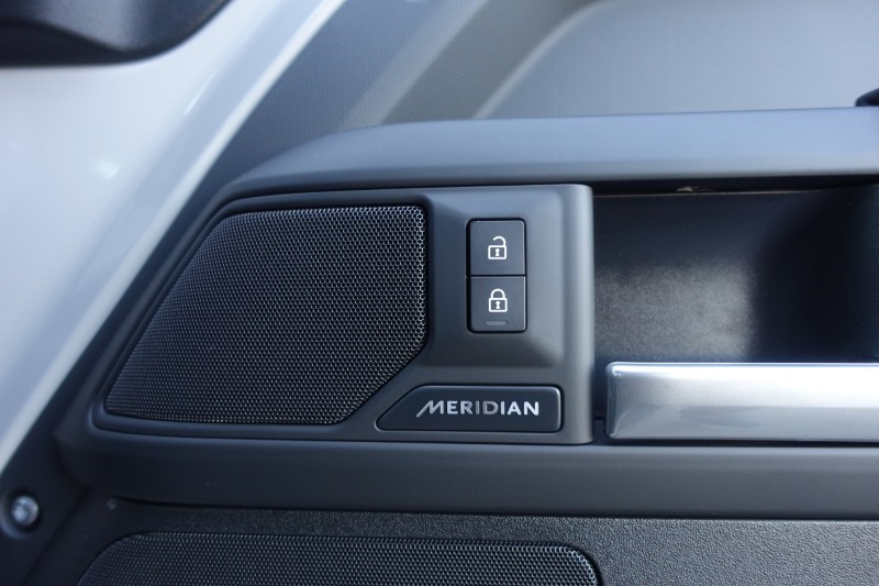  LAND ROVER DEFENDER 3.0 D350 X-Dynamic SE 110 5dr Auto 5306901