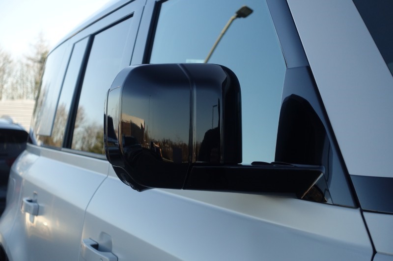  LAND ROVER DEFENDER 3.0 D350 X-Dynamic SE 110 5dr Auto 5306867