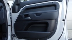 LAND ROVER DEFENDER 3.0 D350 X-Dynamic SE 110 5dr Auto 5306900