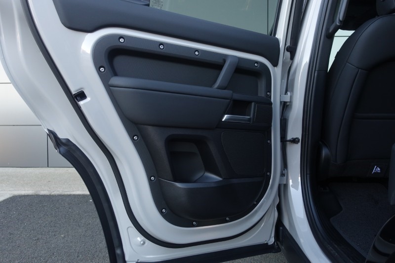  LAND ROVER DEFENDER 3.0 D350 X-Dynamic SE 110 5dr Auto 5306907