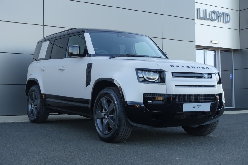  LAND ROVER DEFENDER 3.0 D350 X-Dynamic SE 110 5dr Auto
