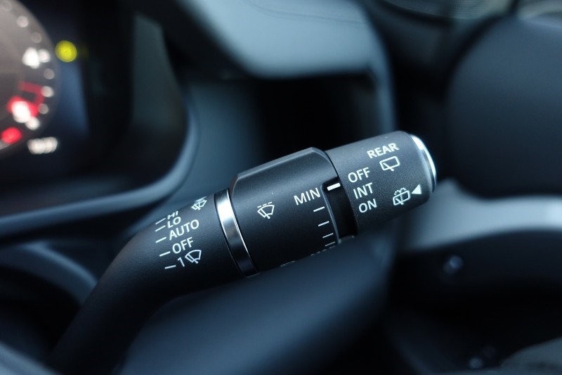  LAND ROVER DEFENDER 3.0 D350 X-Dynamic SE 110 5dr Auto 5306885