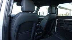 LAND ROVER DEFENDER 3.0 D350 X-Dynamic SE 110 5dr Auto 5306908