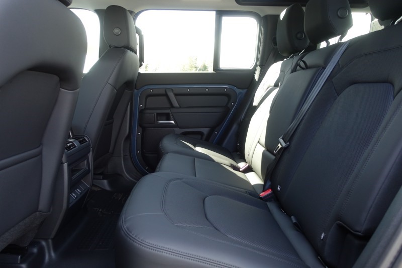  LAND ROVER DEFENDER 3.0 D350 S 110 5dr Auto 5304030