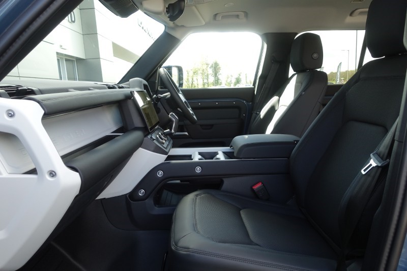  LAND ROVER DEFENDER 3.0 D350 S 110 5dr Auto 5304029