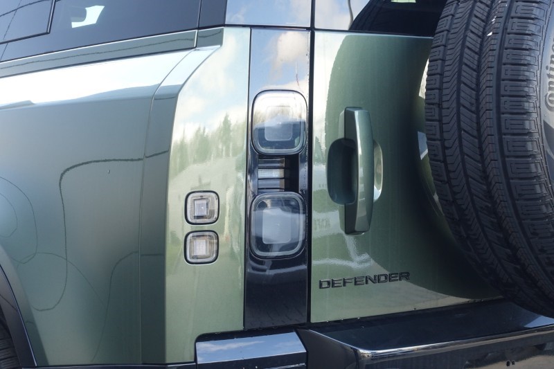  LAND ROVER DEFENDER 3.0 D350 X-Dynamic HSE 90 3dr Auto 5303620