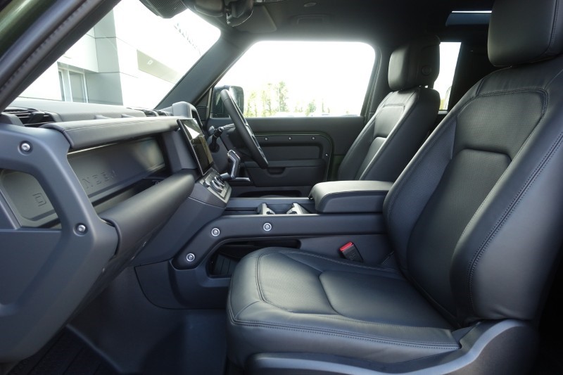  LAND ROVER DEFENDER 3.0 D350 X-Dynamic HSE 90 3dr Auto 5303604