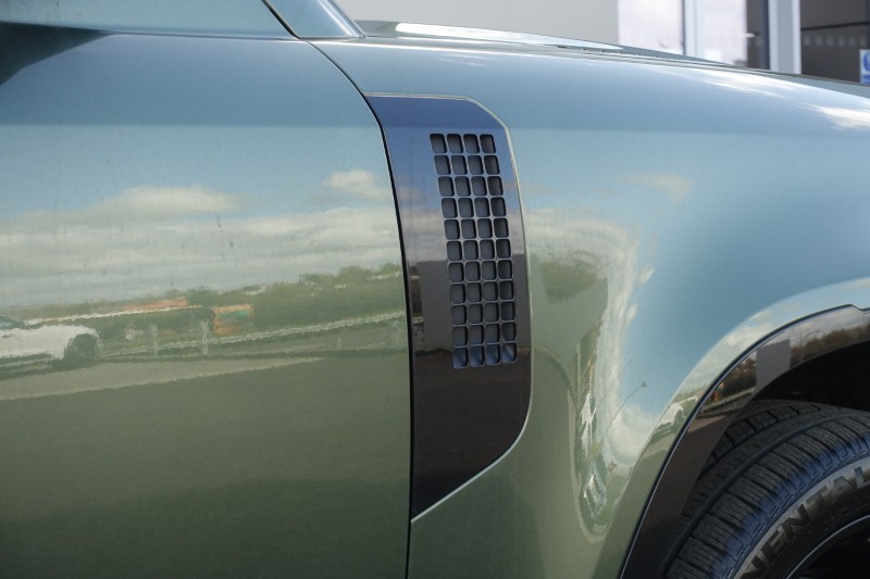  LAND ROVER DEFENDER 3.0 D350 X-Dynamic HSE 90 3dr Auto 5303621