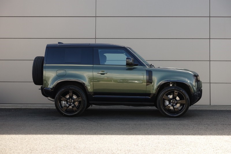  LAND ROVER DEFENDER 3.0 D350 X-Dynamic HSE 90 3dr Auto 5303606