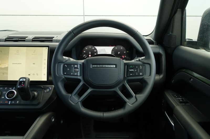  LAND ROVER DEFENDER 3.0 D350 X-Dynamic HSE 90 3dr Auto 5303616