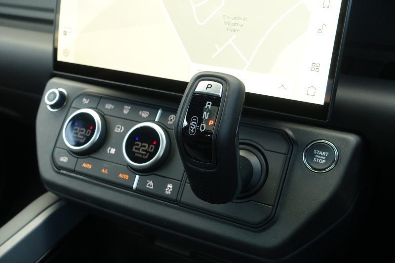  LAND ROVER DEFENDER 3.0 D350 X-Dynamic HSE 90 3dr Auto 5303614