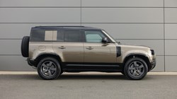 LAND ROVER DEFENDER 3.0 D350 X-Dynamic SE 110 5dr Auto 5305524