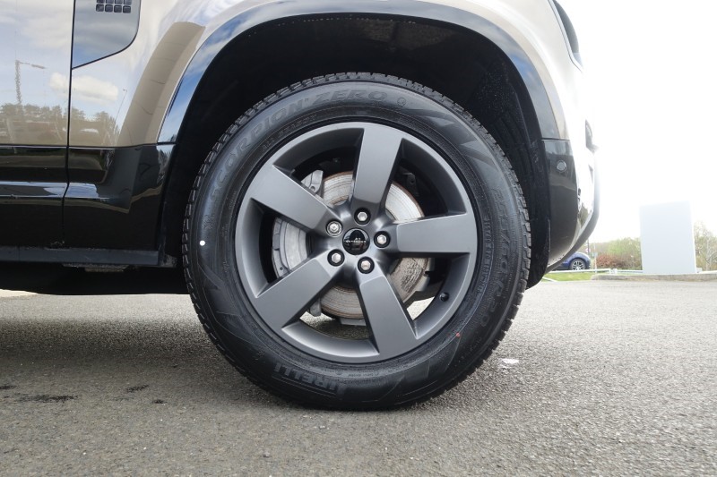  LAND ROVER DEFENDER 3.0 D350 X-Dynamic SE 110 5dr Auto 5305527