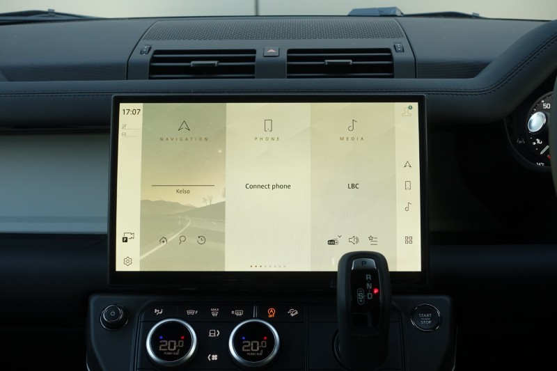  LAND ROVER DEFENDER 3.0 D350 X-Dynamic SE 110 5dr Auto 5305532