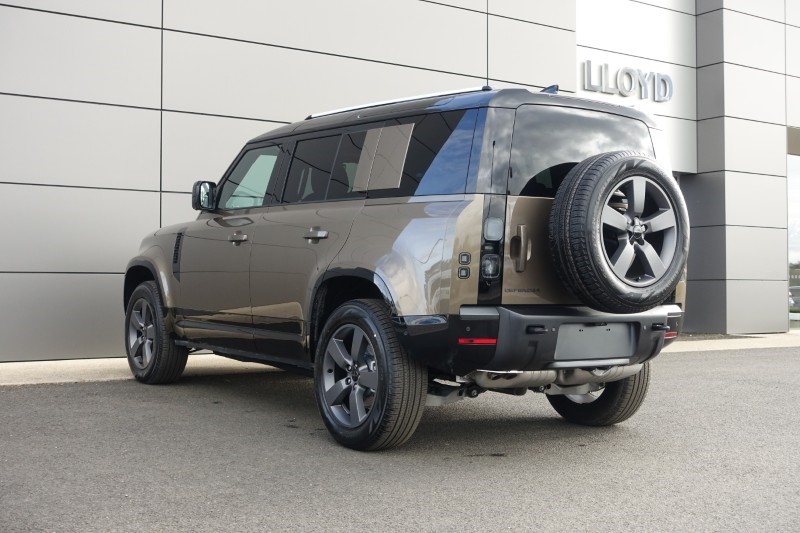  LAND ROVER DEFENDER 3.0 D350 X-Dynamic SE 110 5dr Auto