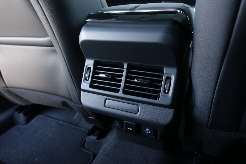  LAND ROVER RANGE ROVER EVOQUE 2.0 D200 Edition 5dr Auto 5330136