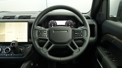 LAND ROVER DEFENDER 3.0 D350 X-Dynamic HSE 110 5dr Auto 5305306