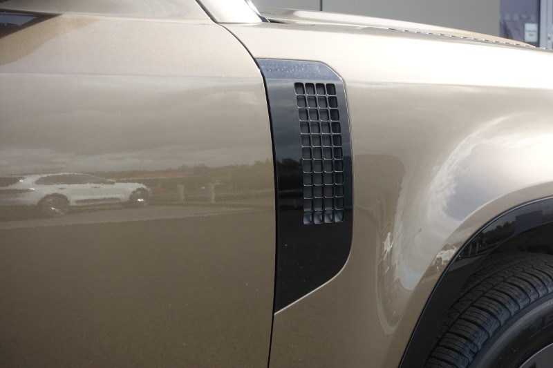  LAND ROVER DEFENDER 3.0 D350 X-Dynamic HSE 110 5dr Auto 5305311