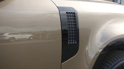 LAND ROVER DEFENDER 3.0 D350 X-Dynamic HSE 110 5dr Auto 5305311