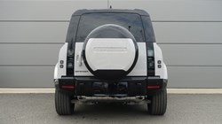 LAND ROVER DEFENDER 2.0 P300e X-Dynamic HSE 110 5dr Auto 5351883