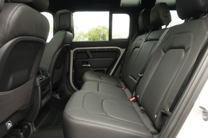  LAND ROVER DEFENDER 2.0 P300e X-Dynamic HSE 110 5dr Auto 5351881