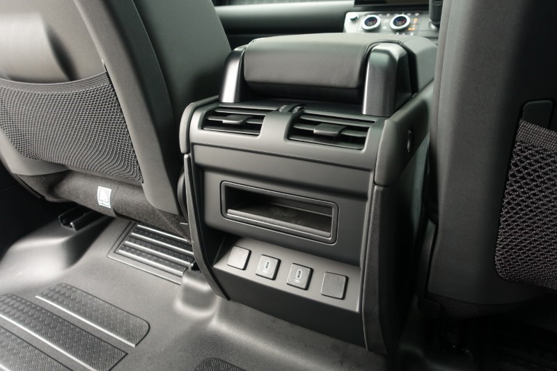  LAND ROVER DEFENDER 2.0 P300e X-Dynamic HSE 110 5dr Auto 5351894