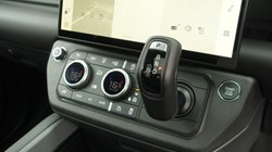 LAND ROVER DEFENDER 3.0 D350 X-Dynamic HSE 110 5dr Auto 5528898