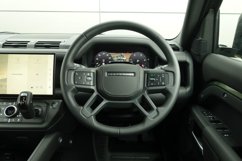  LAND ROVER DEFENDER 3.0 D350 X-Dynamic HSE 110 5dr Auto 5528900