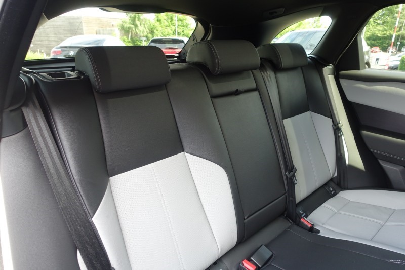  LAND ROVER RANGE ROVER VELAR 2.0 D200 MHEV Belgravia Edition 5dr Auto 5553812