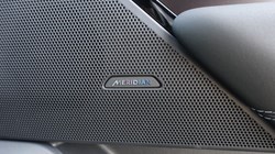 LAND ROVER RANGE ROVER VELAR 2.0 D200 MHEV Belgravia Edition 5dr Auto 5553808