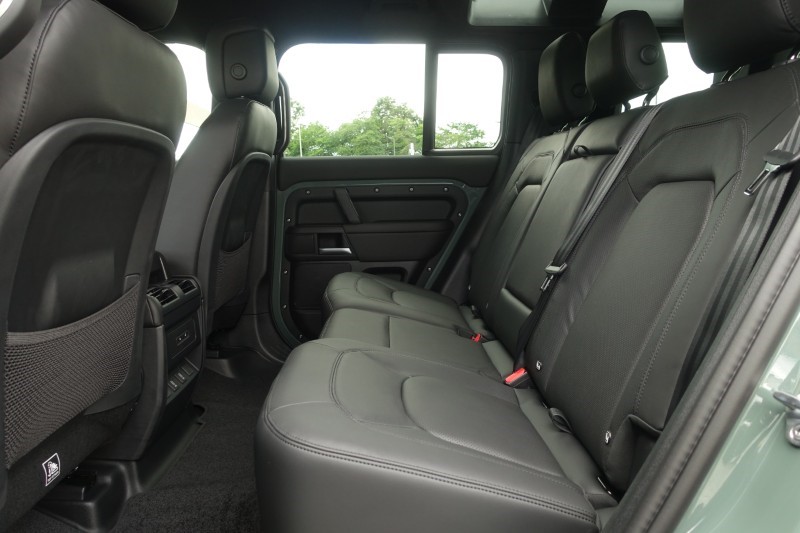  LAND ROVER DEFENDER 3.0 D350 Trophy Edition Keswick 110 5dr Auto 5524795