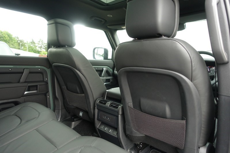  LAND ROVER DEFENDER 3.0 D350 Trophy Edition Keswick 110 5dr Auto 5524848