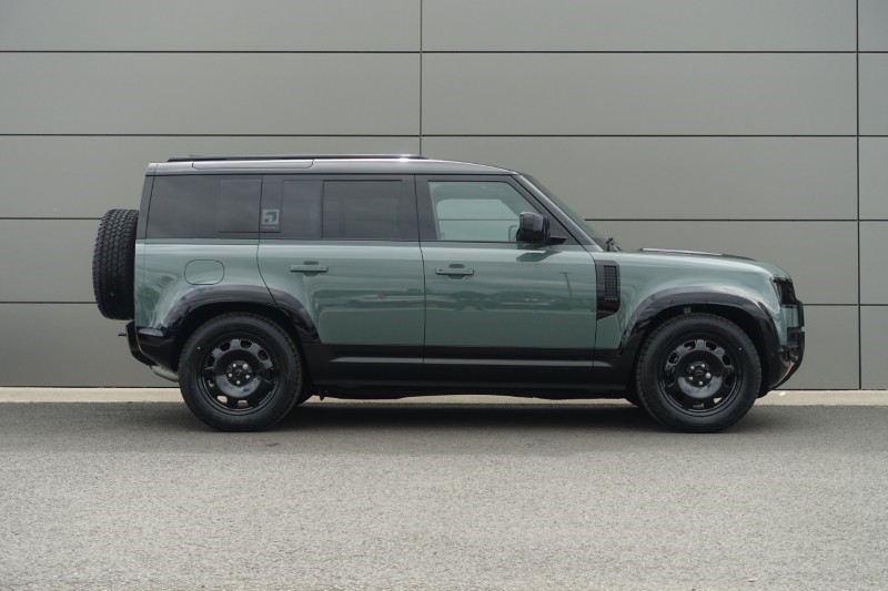  LAND ROVER DEFENDER 3.0 D350 Trophy Edition Keswick 110 5dr Auto 5524796