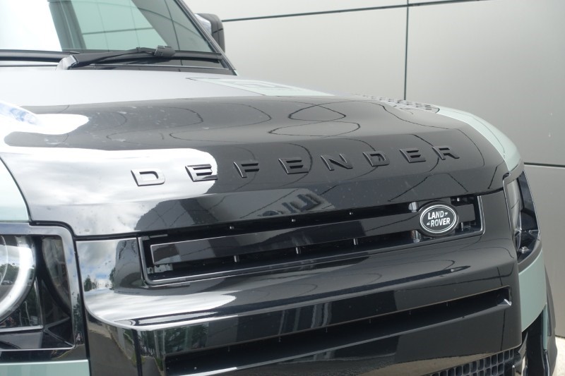  LAND ROVER DEFENDER 3.0 D350 Trophy Edition Keswick 110 5dr Auto 5524811