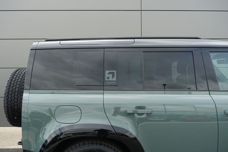  LAND ROVER DEFENDER 3.0 D350 Trophy Edition Keswick 110 5dr Auto 5524815