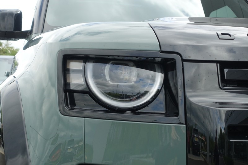  LAND ROVER DEFENDER 3.0 D350 Trophy Edition Keswick 110 5dr Auto 5524807