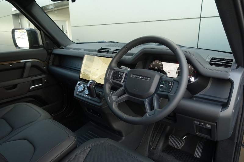  LAND ROVER COMMERCIAL DEFENDER 3.0 D250 Hard Top X-Dynamic SE Auto 5539482