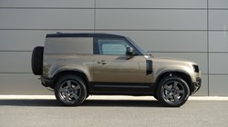 LAND ROVER COMMERCIAL DEFENDER 3.0 D250 Hard Top X-Dynamic SE Auto 5539478