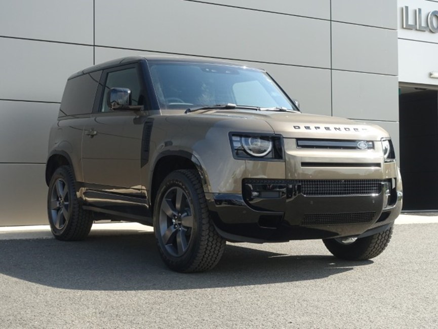 LAND ROVER COMMERCIAL DEFENDER