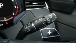LAND ROVER RANGE ROVER SPORT 4.4 P635 V8 SV Ultimate Edition 5dr Auto 5504352