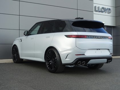 LAND ROVER RANGE ROVER SPORT 4.4 P635 V8 SV Ultimate Edition 5dr Auto