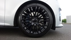 LAND ROVER RANGE ROVER SPORT 4.4 P635 V8 SV Ultimate Edition 5dr Auto 5504325