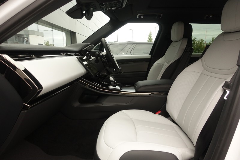  LAND ROVER RANGE ROVER SPORT 3.0 D300 Dynamic SE 5dr Auto 5735371
