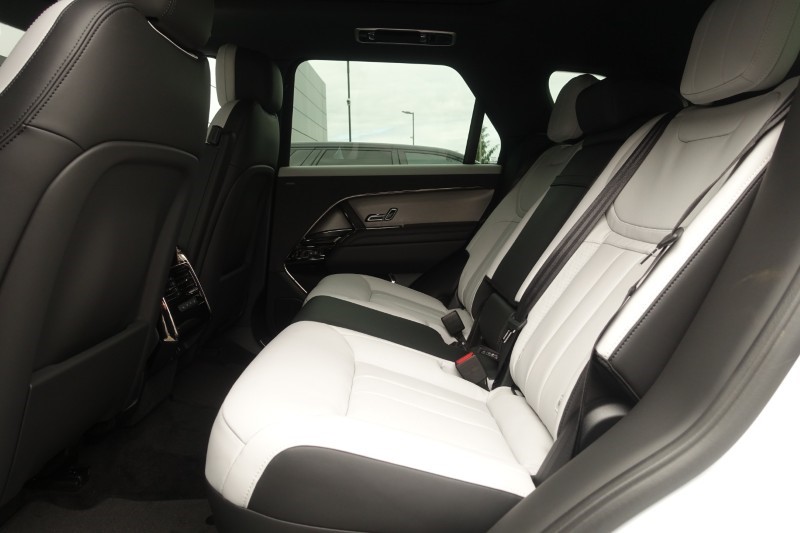  LAND ROVER RANGE ROVER SPORT 3.0 D300 Dynamic SE 5dr Auto 5735372