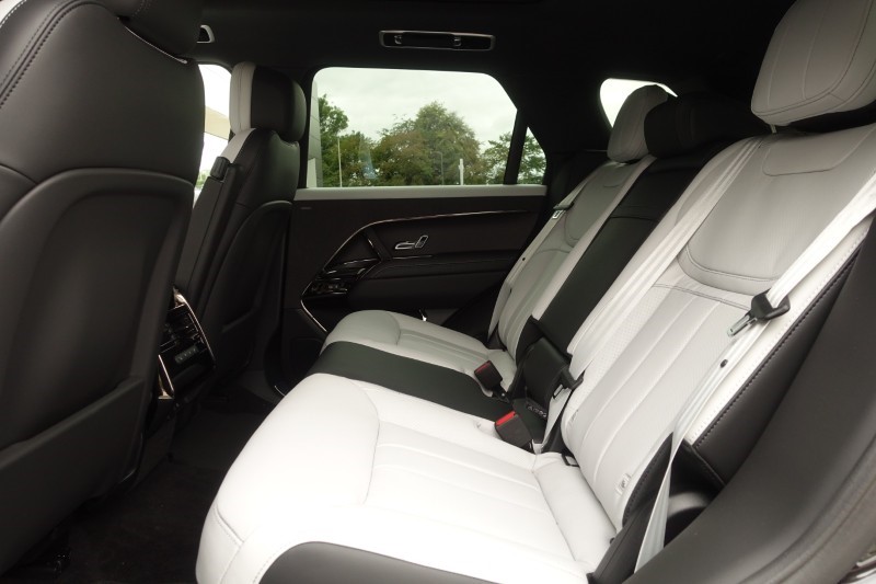  LAND ROVER RANGE ROVER SPORT 3.0 D250 Battersea Edition 5dr Auto 5751315
