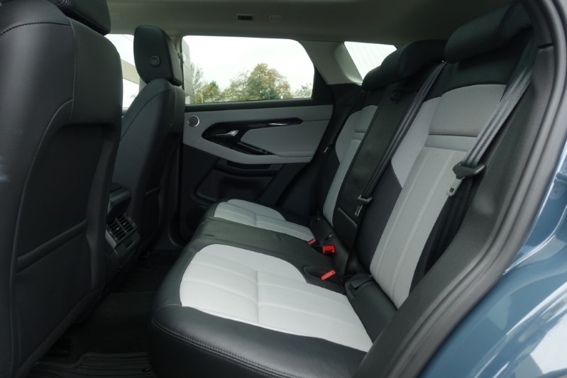 2023 (73) LAND ROVER RANGE ROVER EVOQUE 2.0 D200 Dynamic SE 5dr Auto 3598033