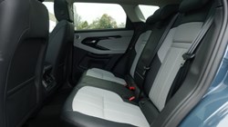 2023 (73) LAND ROVER RANGE ROVER EVOQUE 2.0 D200 Dynamic SE 5dr Auto 3598033