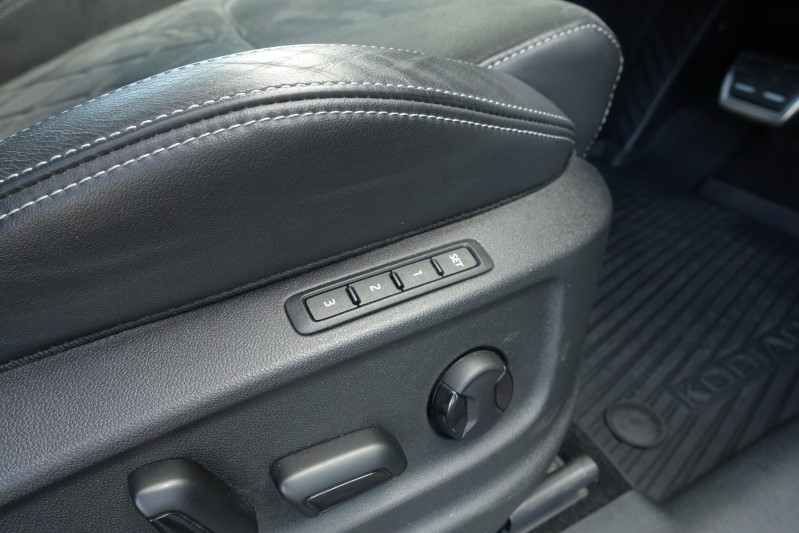 2021 (21) SKODA KODIAQ 2.0 TDI 200 Sport Line 4x4 5dr DSG [7 Seat] 3335174